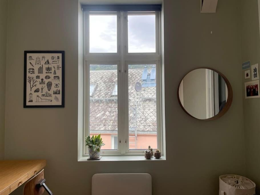 Dinbnb I 500 M To Centrum I Shared Patio I Street Parking *