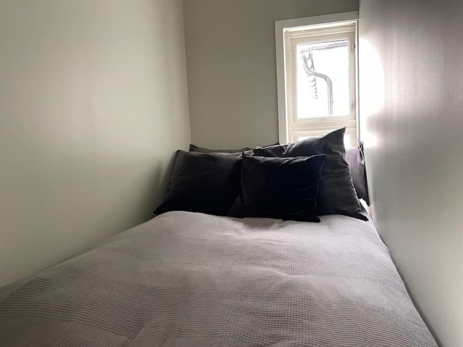 Dinbnb I 500 M To Centrum I Shared Patio I Street Parking Apartamento *